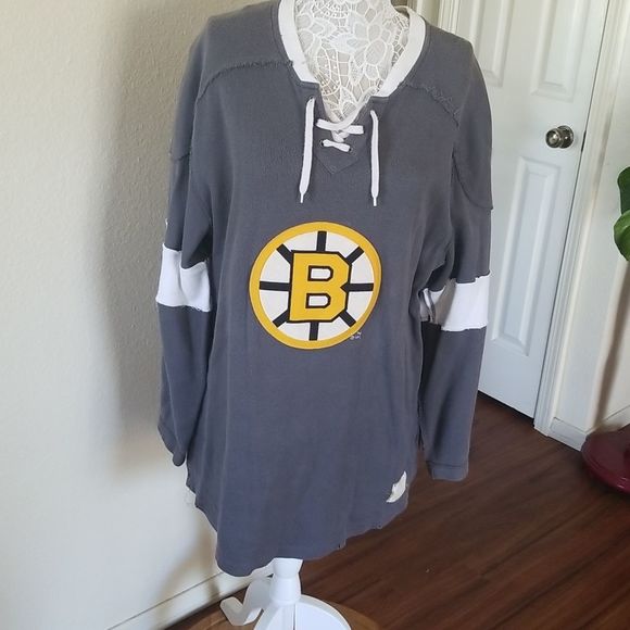 Reebok Other - Reebok Retro Sport Distressed/Destroyed-Look Boston Bruins Jersey